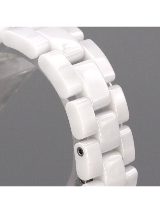 Chanel 33 Ceramic Quartz Watch main image 8